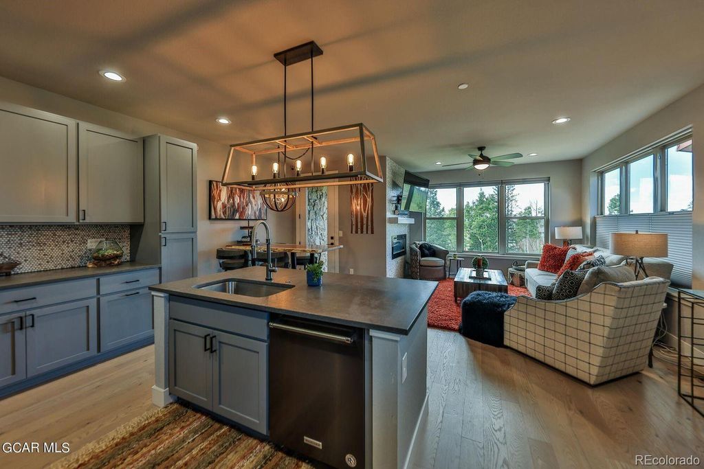 41 Longs Peak Drive, Fraser, CO 80442