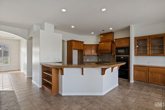 15708 Joseph Phelps Avenue, Bakersfield, CA 93314