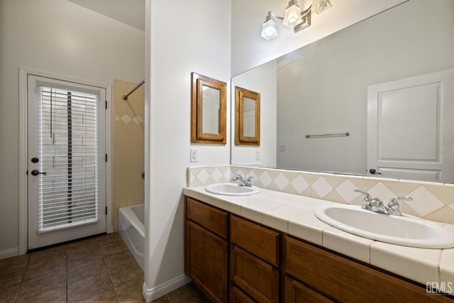 15708 Joseph Phelps Avenue, Bakersfield, CA 93314