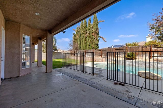 15708 Joseph Phelps Avenue, Bakersfield, CA 93314