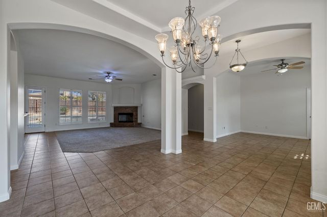 15708 Joseph Phelps Avenue, Bakersfield, CA 93314