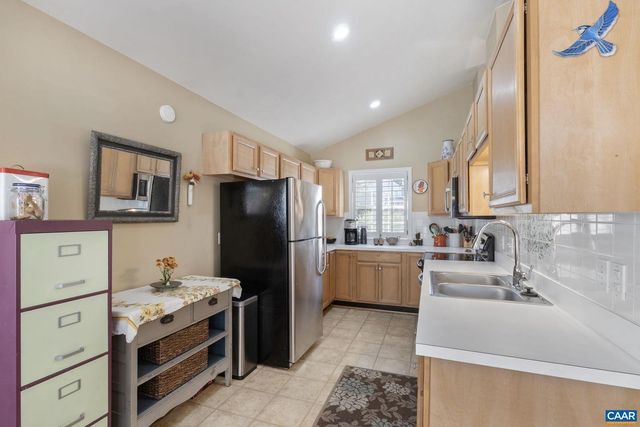 5905 WESTON LN, Crozet, VA 22932