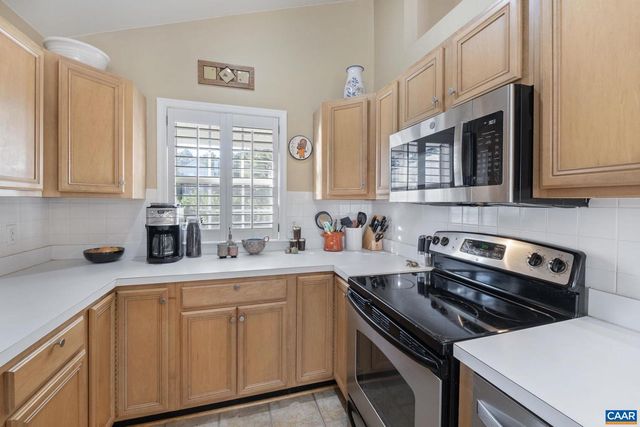 5905 WESTON LN, Crozet, VA 22932