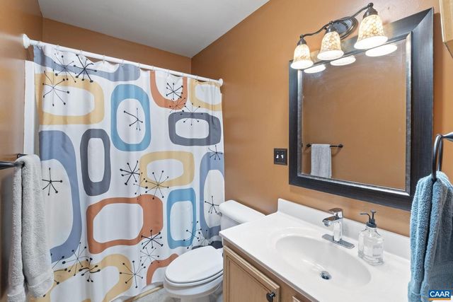 5905 WESTON LN, Crozet, VA 22932