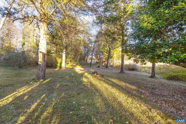 5905 WESTON LN, Crozet, VA 22932