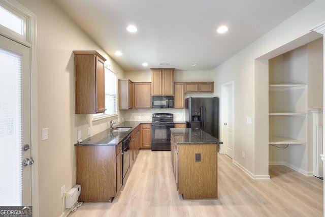 3702 Brockenhurst Drive, Buford, GA 30519