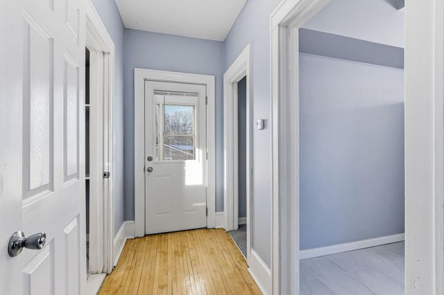 892 Cook Avenue E, Saint Paul, MN 55106