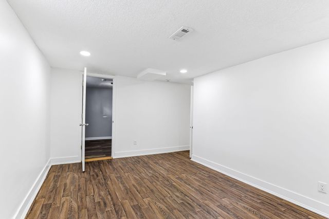 892 Cook Avenue E, Saint Paul, MN 55106