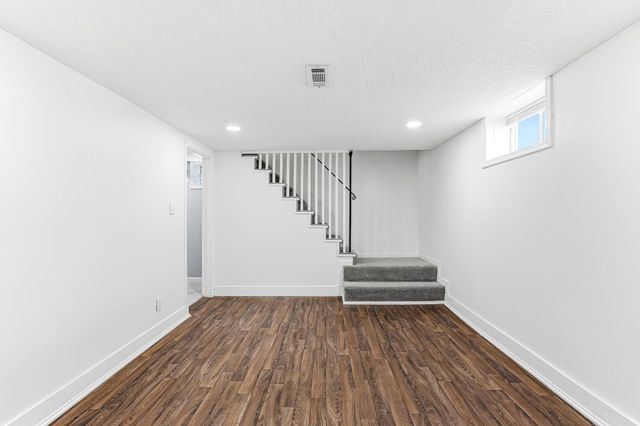 892 Cook Avenue E, Saint Paul, MN 55106