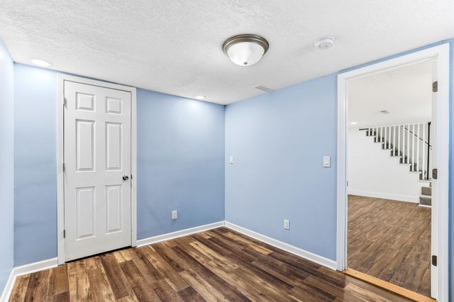 892 Cook Avenue E, Saint Paul, MN 55106