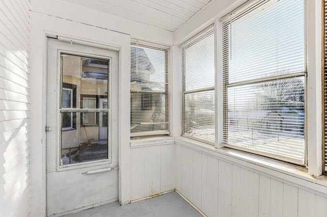 892 Cook Avenue E, Saint Paul, MN 55106