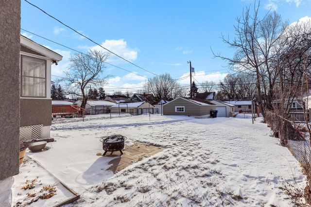 892 Cook Avenue E, Saint Paul, MN 55106