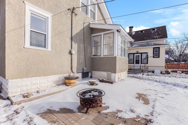 892 Cook Avenue E, Saint Paul, MN 55106