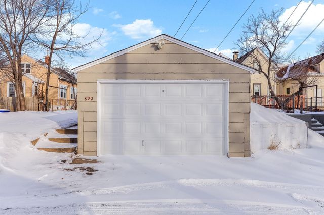892 Cook Avenue E, Saint Paul, MN 55106