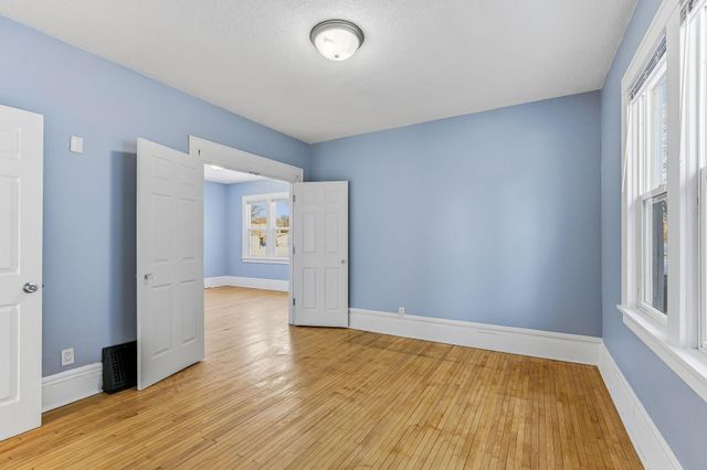 892 Cook Avenue E, Saint Paul, MN 55106