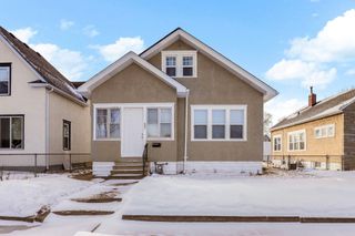 892 Cook Avenue E, Saint Paul, MN 55106