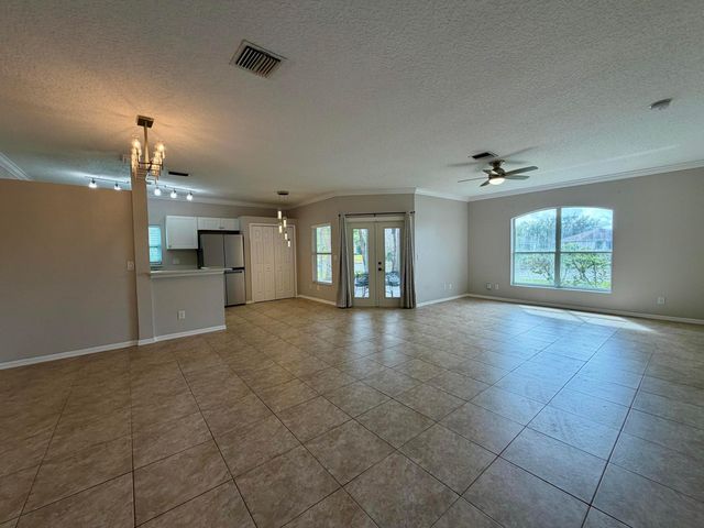 6295 33rd Manor, Vero Beach, FL 32966