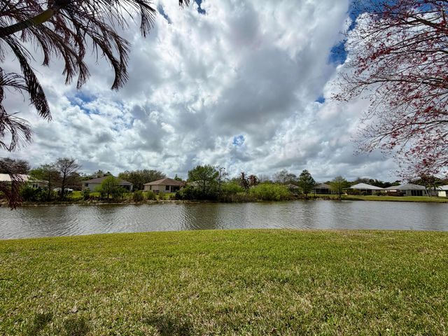 6295 33rd Manor, Vero Beach, FL 32966