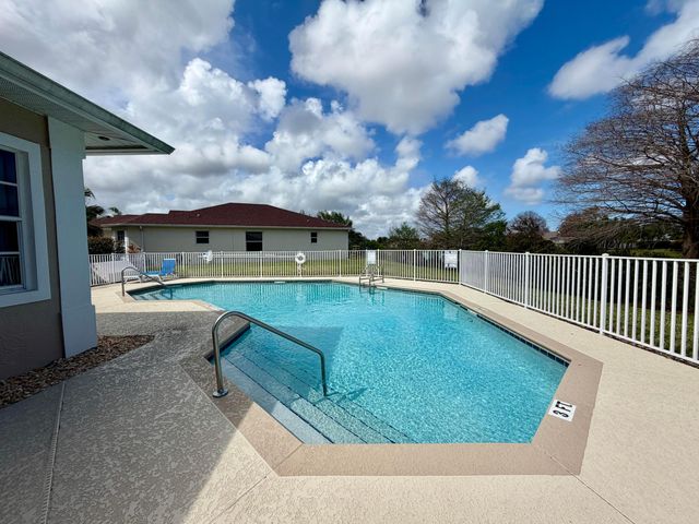 6295 33rd Manor, Vero Beach, FL 32966