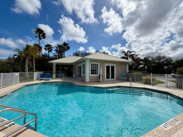 6295 33rd Manor, Vero Beach, FL 32966