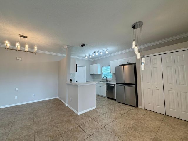 6295 33rd Manor, Vero Beach, FL 32966