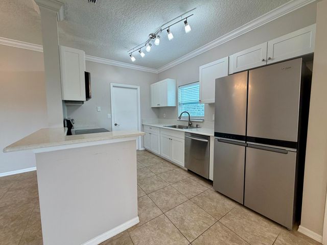 6295 33rd Manor, Vero Beach, FL 32966