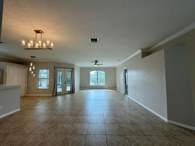 6295 33rd Manor, Vero Beach, FL 32966