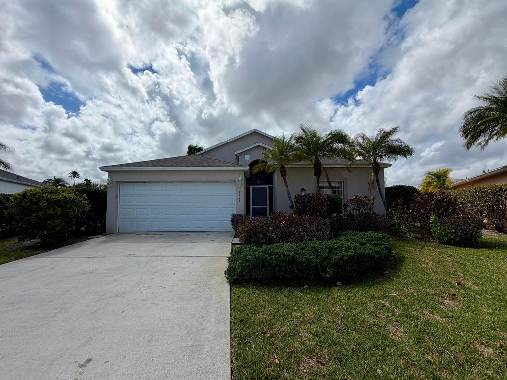 6295 33rd Manor, Vero Beach, FL 32966