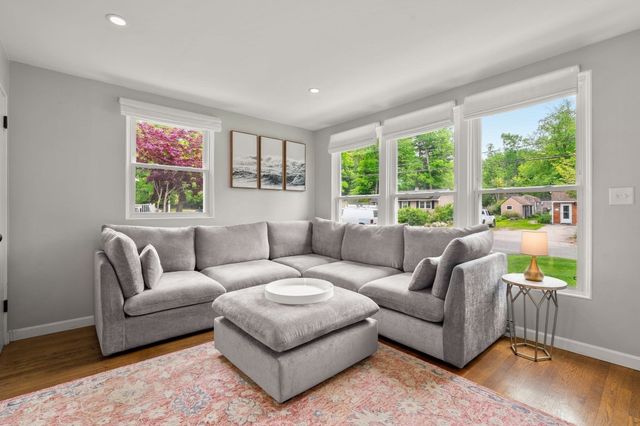 19 Burr Ave, Pembroke, MA 02359