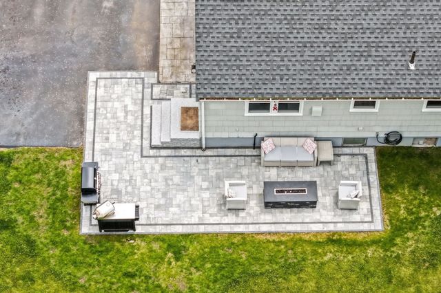 19 Burr Ave, Pembroke, MA 02359