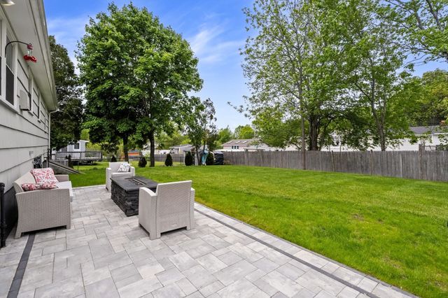 19 Burr Ave, Pembroke, MA 02359