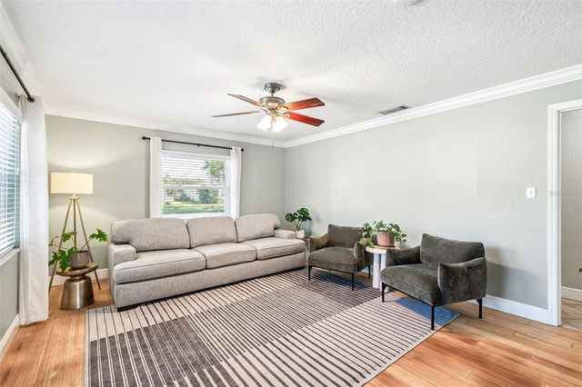 8428 AUBURN CIRCLE, Orlando, FL 32817