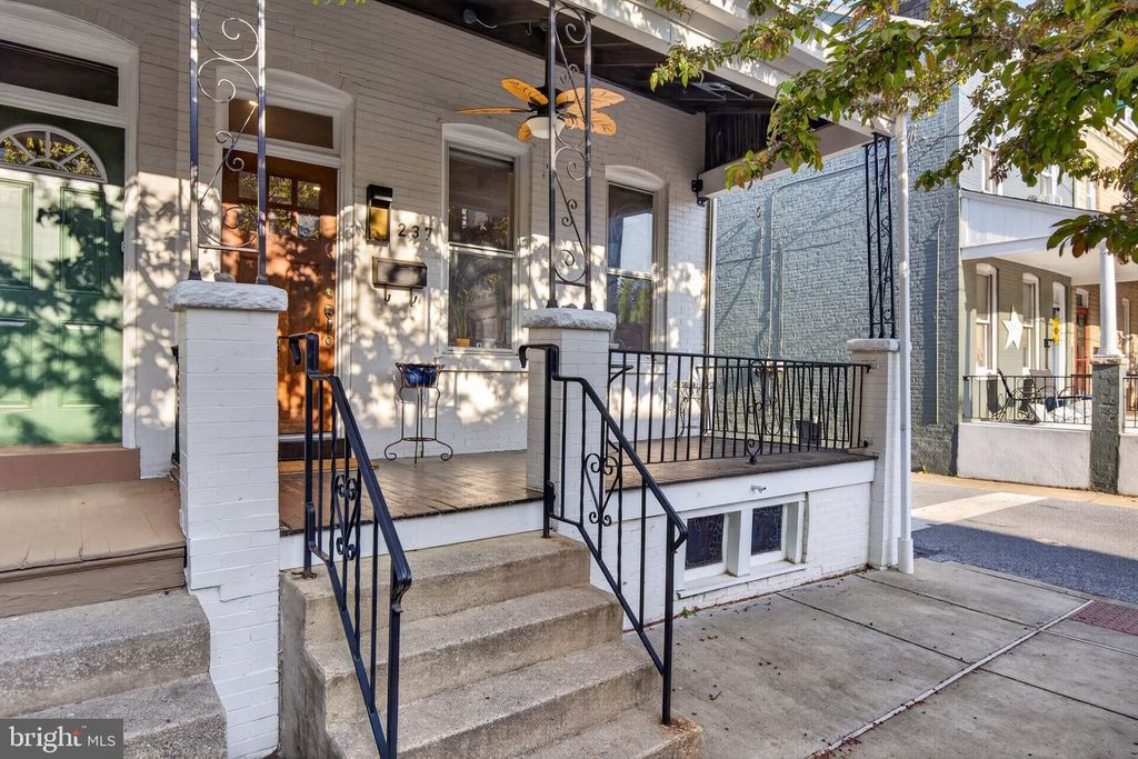 237 ELM ST, Lancaster, PA 17603