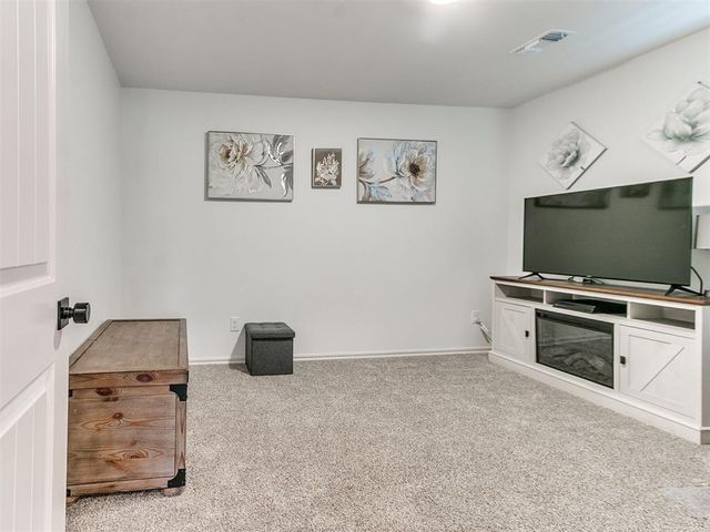 701 Caladium Drive, Yukon, OK 73099