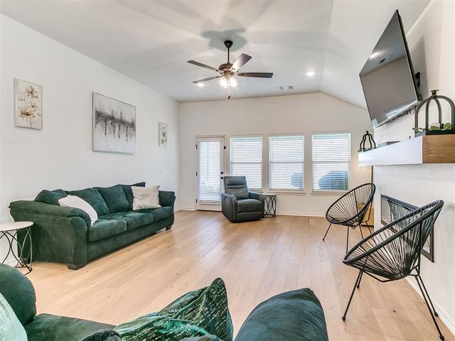 701 Caladium Drive, Yukon, OK 73099