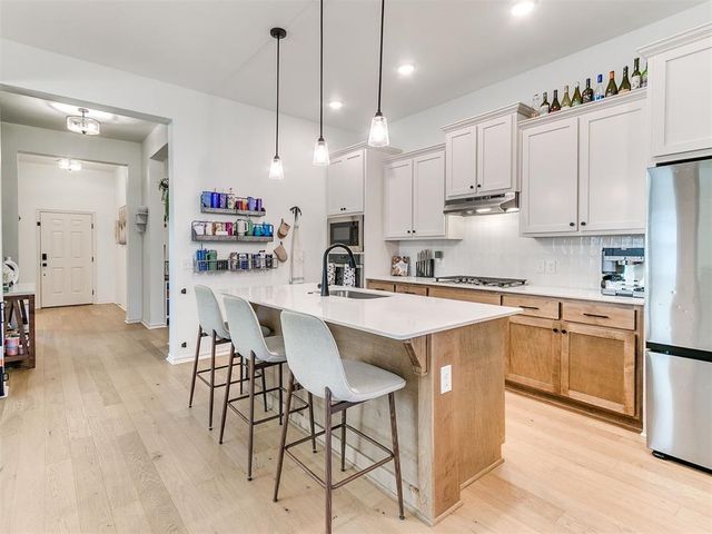 701 Caladium Drive, Yukon, OK 73099