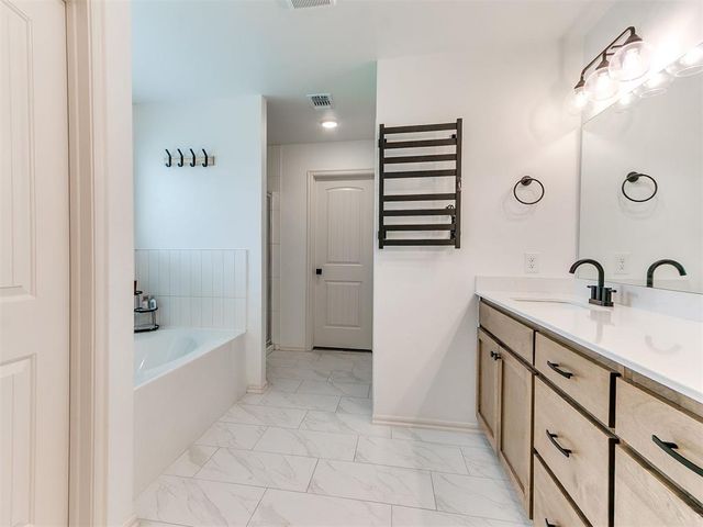 701 Caladium Drive, Yukon, OK 73099