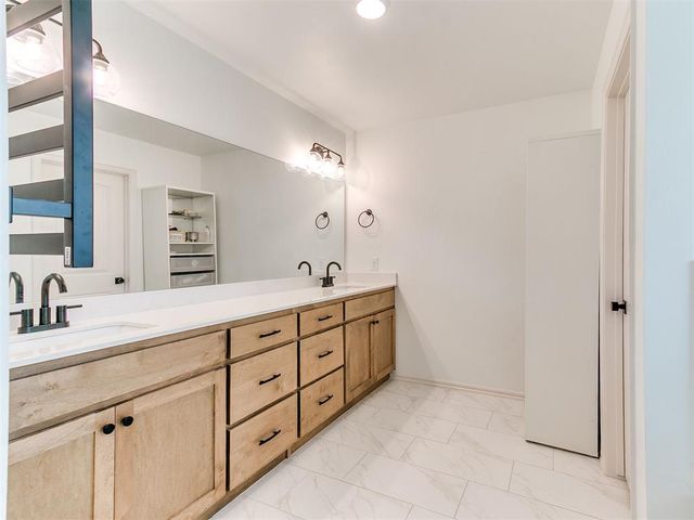 701 Caladium Drive, Yukon, OK 73099