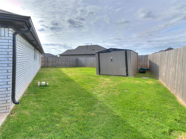 701 Caladium Drive, Yukon, OK 73099