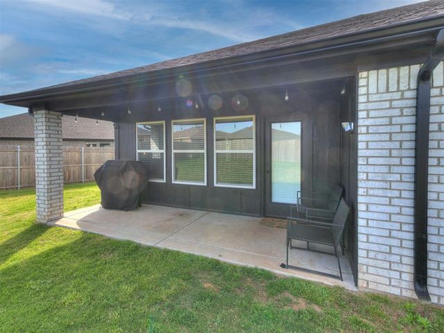 701 Caladium Drive, Yukon, OK 73099