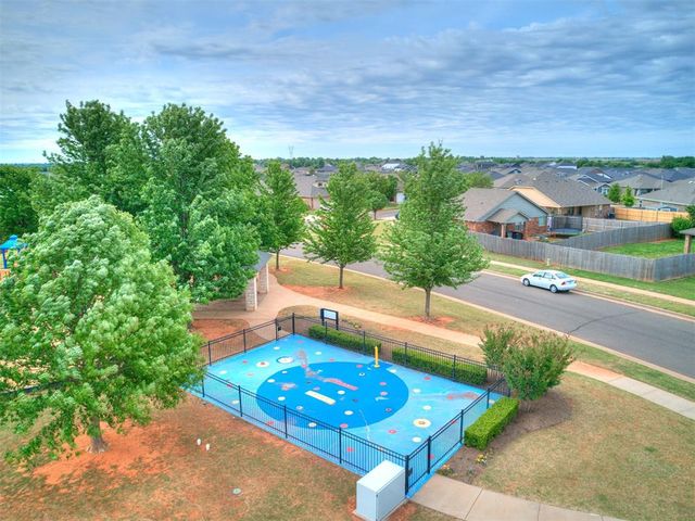 701 Caladium Drive, Yukon, OK 73099