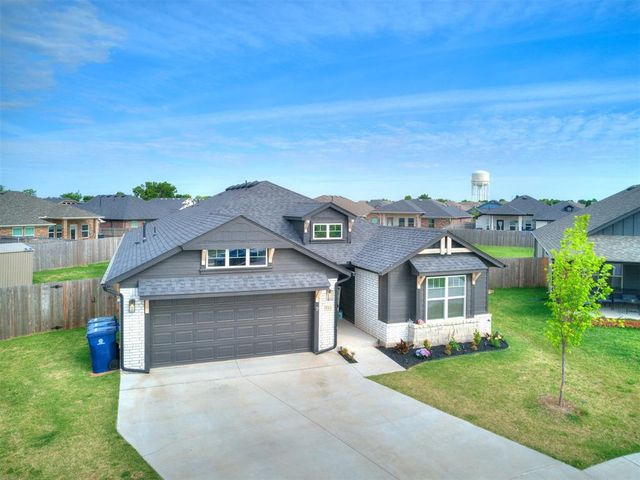 701 Caladium Drive, Yukon, OK 73099