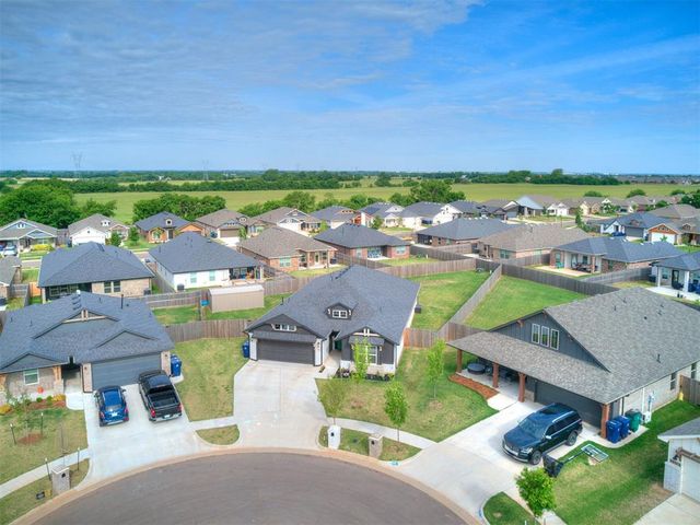 701 Caladium Drive, Yukon, OK 73099