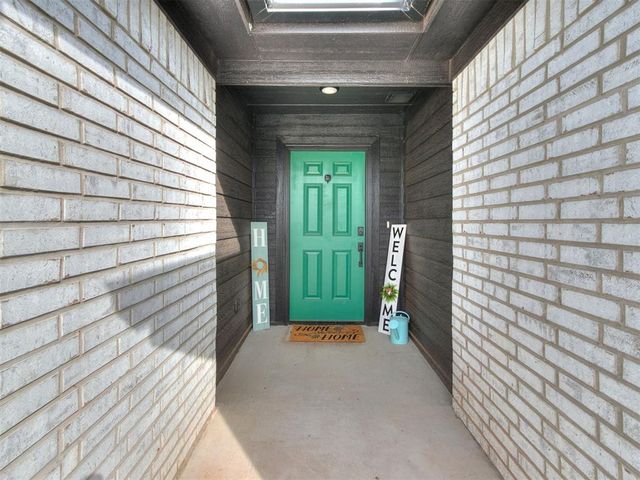 701 Caladium Drive, Yukon, OK 73099