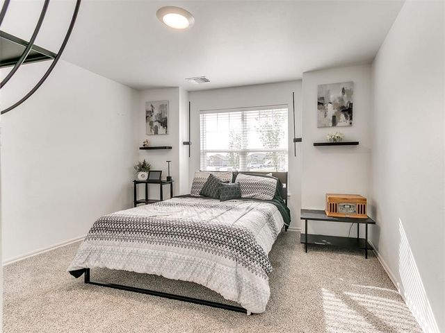 701 Caladium Drive, Yukon, OK 73099