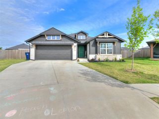 701 Caladium Drive, Yukon, OK 73099