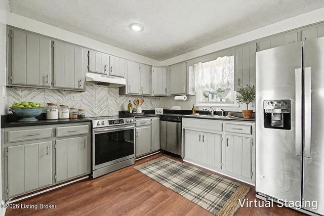 200 Grant Dr, Lawrenceburg, KY 40342