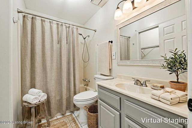 200 Grant Dr, Lawrenceburg, KY 40342