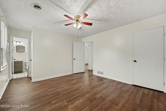 200 Grant Dr, Lawrenceburg, KY 40342