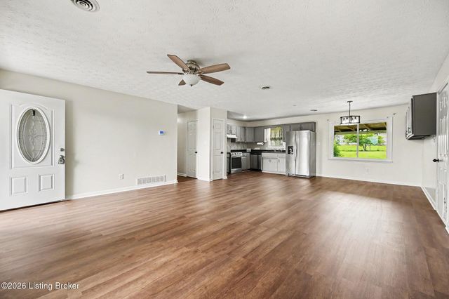200 Grant Dr, Lawrenceburg, KY 40342